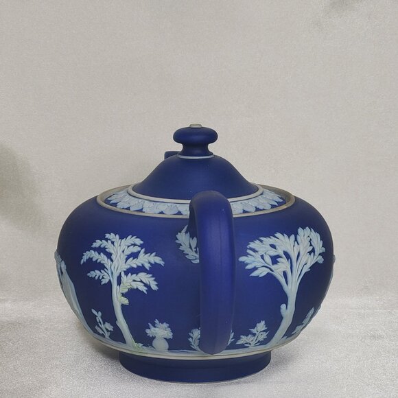 Antique Wedgwood Blue Jasperware Teapot – c.1891–1907 England  Classical Relif - Picture 3 of 11
